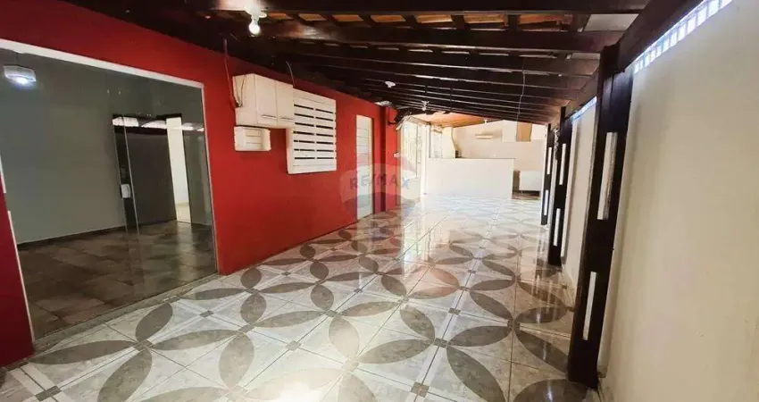 Casa com 3 quartos à venda no Centro, Aguaí