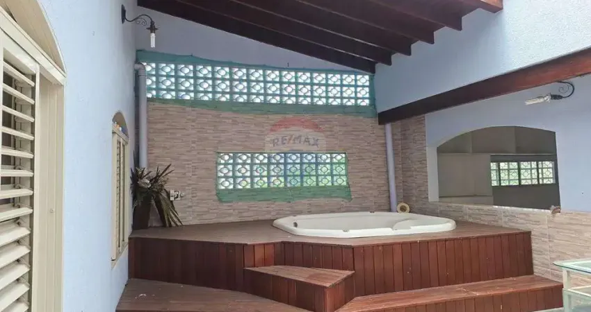 Casa 3 quartos, com jacuzzi, espaço gourmet e excelente localização no jd. planalto – jaguariúna/sp