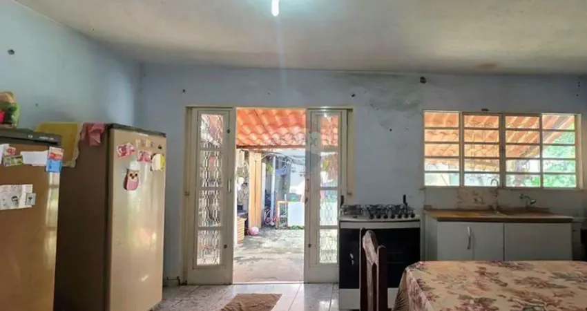 Casa com 3 quartos à venda na Rua Celerino de Brito Cruz, 108, Jardim Santa Terezinha II, Mogi Guaçu