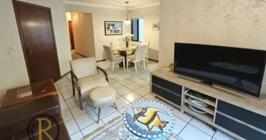 Apartamento amplo com 2 dormitórios (sendo 1 suíte) e sacada grande