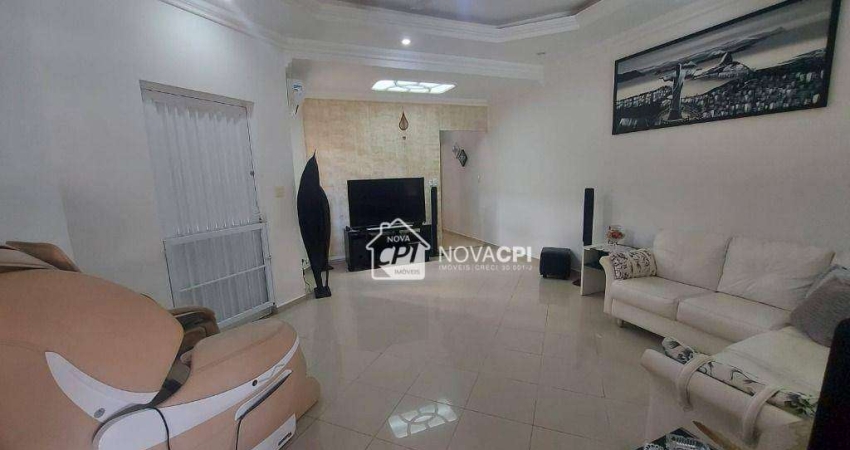 Sobrado com 3 quartos na Vila Guilhermina - Praia Grande/SP