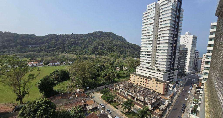 Apartamento com 2 Quartos no Canto do Forte em Praia Grande SP