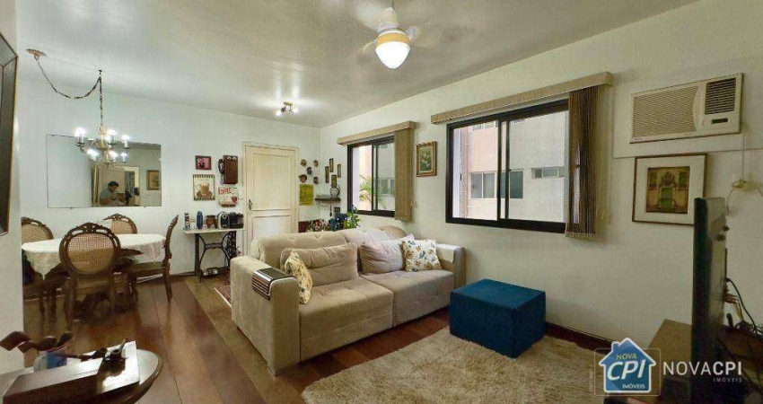Apartamento muito bem localizado em condomínio frente mar, no bairro Aparecida, em Santos