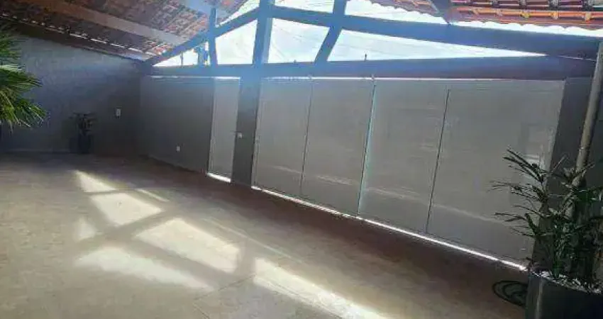 Casa à venda com 4 Quartos na Vila Tupi, Praia Grande/SP