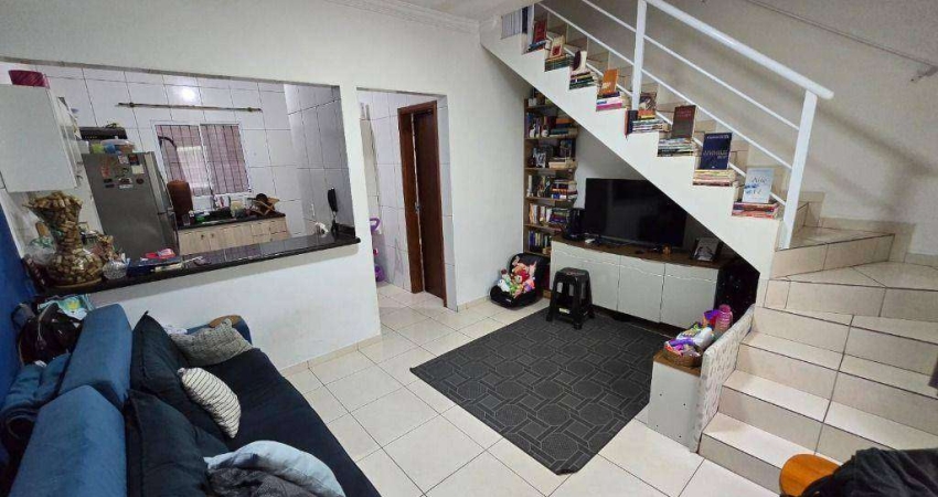 Sobrado à venda em condomínio no bairro Sítio do Campo – 2 quartos, 1 banheiro, cozinha e 1 vaga – 65m²