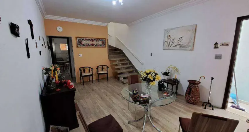Casa Ampla com Churrasqueira e 3 Quartos – Terreno de 200m² – À Venda
