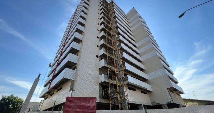 Apartamento à venda com 1 dormitório amplo, 55,48m² de área útil, a apenas 100 metros da praia!