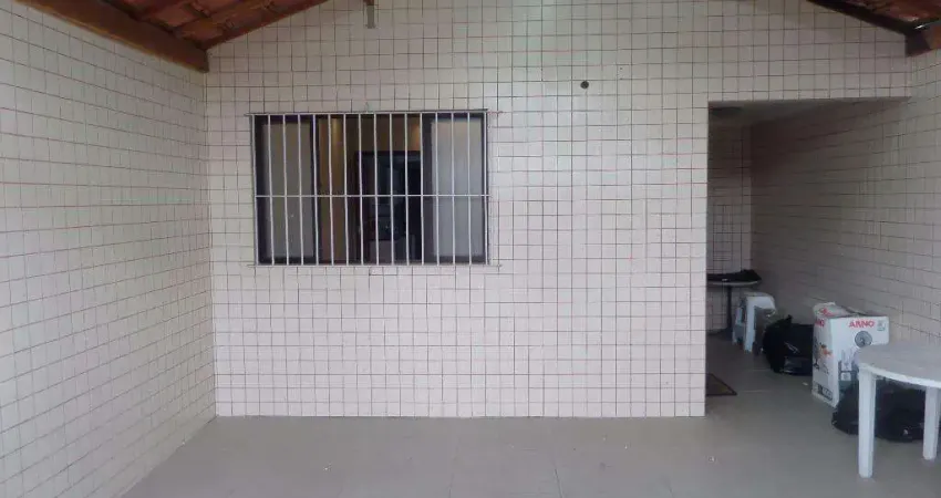 Casa com 2 Quartos jardim Guaramar na Praia Grande/SP