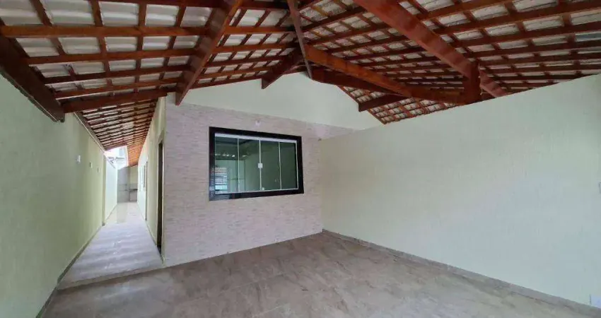 Casa Geminada com 2 Quartos no Maracanã em Praia Grande/SP
