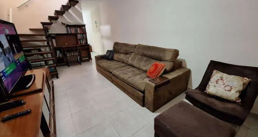 Sobrado com 3 Quartos na Vila Guilhermina em Praia Grande/SP