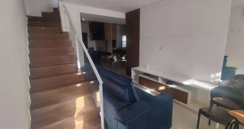 Sobrado Triplex com 3 Quartos no Canto do Forte em Praia Grande/SP