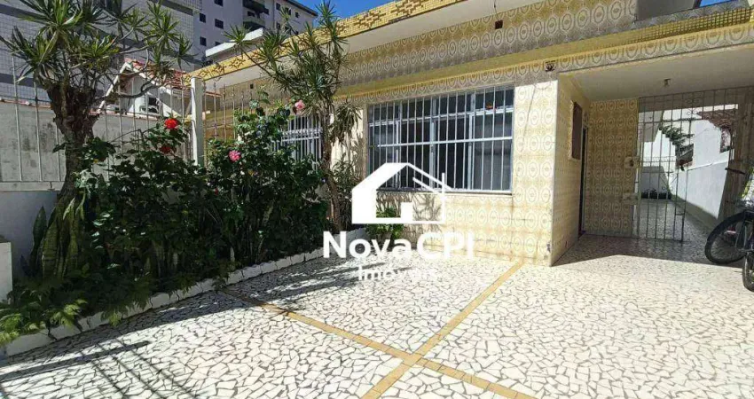 Casa mobiliada à venda próxima à praia em praia grande – 3 dormitórios e 2 vagas