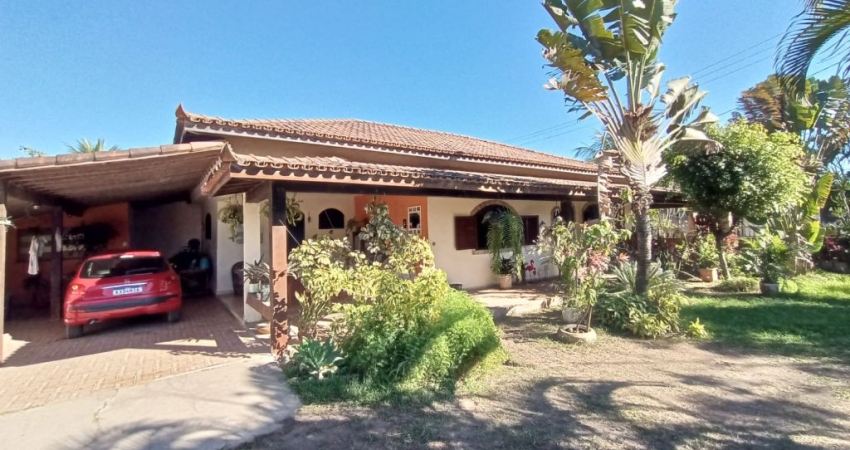 Linda casa com localização privilegiada próximo ao Centro Hípico, Barra de São João!