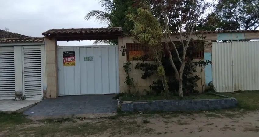 Casa à venda no condomínio gravatá 1  casa independente, de frente para a rua, em terreno de aproximadamente 150m².