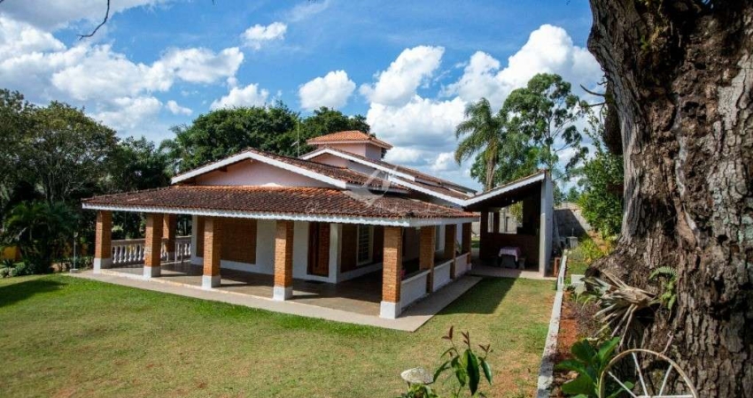 Imperdível: Sítio à venda em São Paulo-SP, bairro Cidade Dutra, 3 quartos, 1 suíte, 2 salas, 2 banheiros, 4 vagas, 1.300m².
