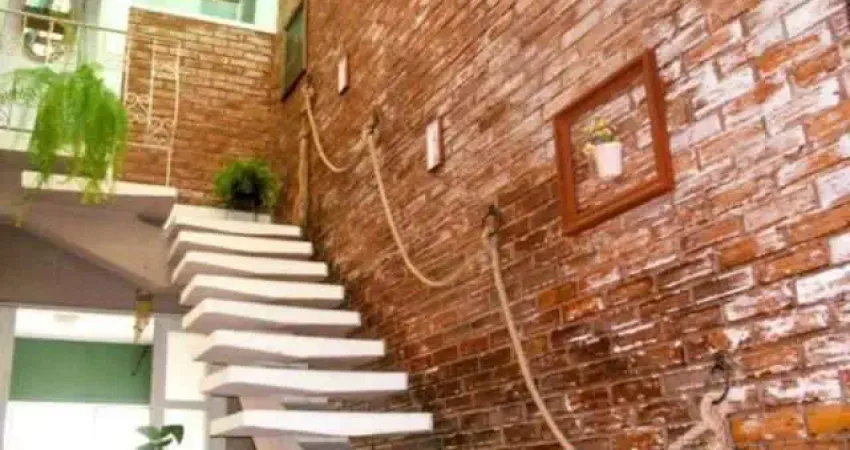 Casa com 3 quartos à venda na Rua Tobias Barreto, 112, Partenon, Porto Alegre