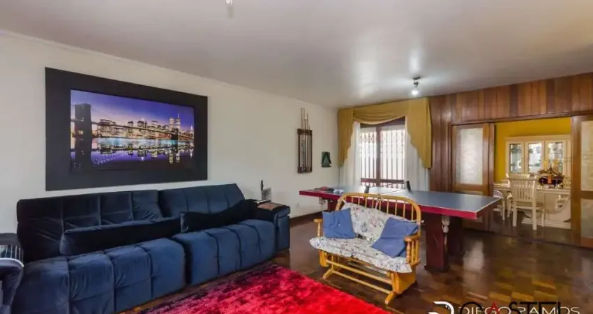 Casa com 3 quartos à venda na Avenida Montreal, 179, Jardim Lindóia, Porto Alegre