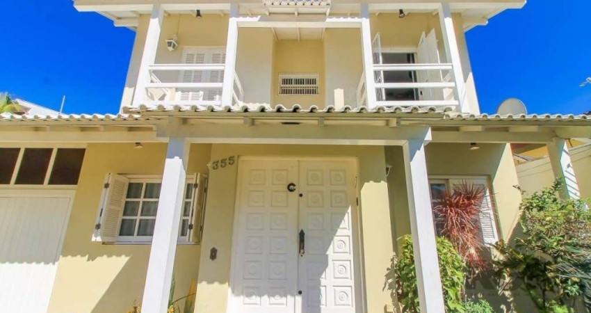 Casa com 4 quartos à venda na Avenida José Gertum, Chácara das Pedras, Porto Alegre