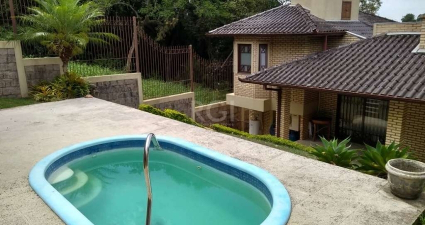 Casa com 3 quartos à venda na Rua Fernando de Andrade Prates, Centro, Viamão