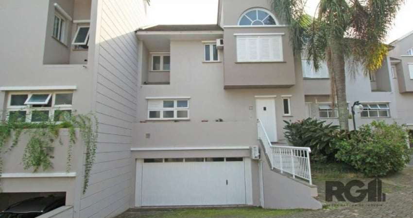 Casa Condominio 3 Dormitório(s) Bairro Pedra Redonda