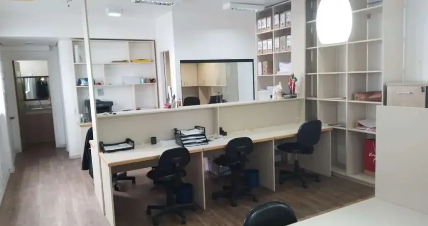 Sala comercial à venda na Avenida Teresópolis, 2958, Teresópolis, Porto Alegre