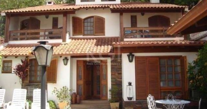 Casa com 3 quartos para alugar na Rua Luzitana, São João, Porto Alegre