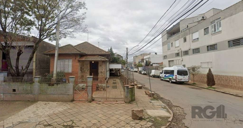 Casa com 2 quartos à venda na Rua Simão Kappel, Navegantes, Porto Alegre
