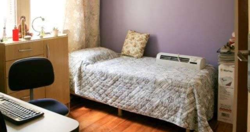 Casa para Venda - 250m², 3 dormitórios, sendo 1 suites, 2 vagas - Partenon