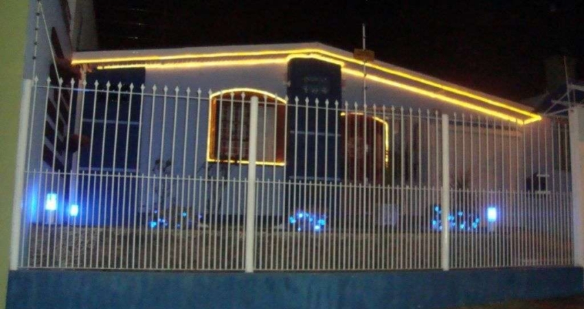 Casa para Venda - 240m², 3 dormitórios, 3 vagas - Protásio Alves