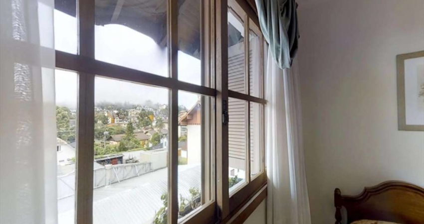 Apartamento para Venda - 116.49m², 3 dormitórios, sendo 2 suites, 2 vagas - Cent