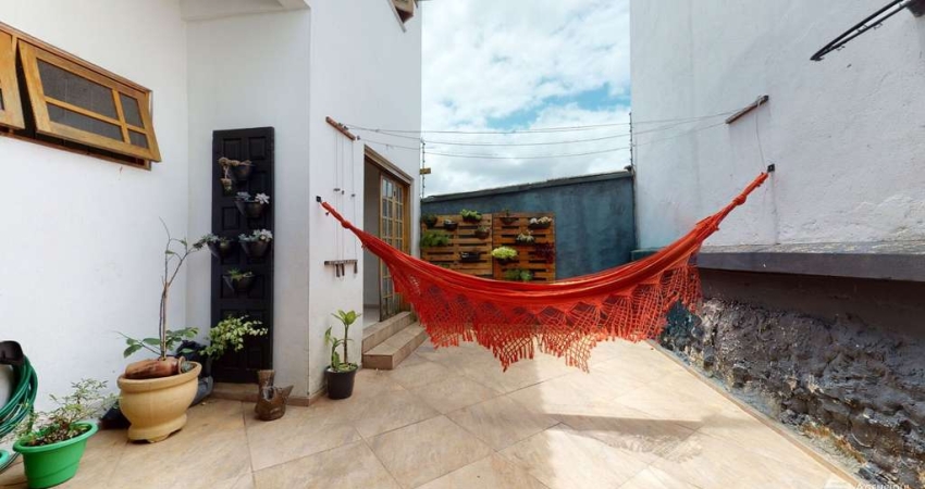 Casa para Venda - 300m², 3 dormitórios, sendo 1 suites, 5 vagas - Rubem Berta