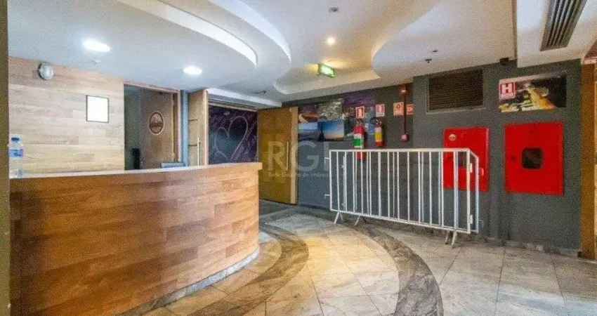 Predio para Venda - 1500m², 0 dormitórios, Glória