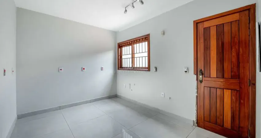 Casa com 3 quartos à venda na Rua Engenheiro Tito Marques Fernandes, 40, Ipanema, Porto Alegre