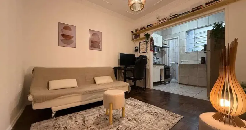 Apartamento com 2 quartos à venda na Rua Vinte e Quatro de Maio, 71, Centro Histórico, Porto Alegre