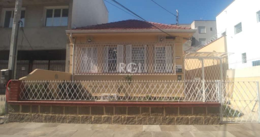 Casa com 3 quartos à venda na Avenida Guido Mondin, São Geraldo, Porto Alegre