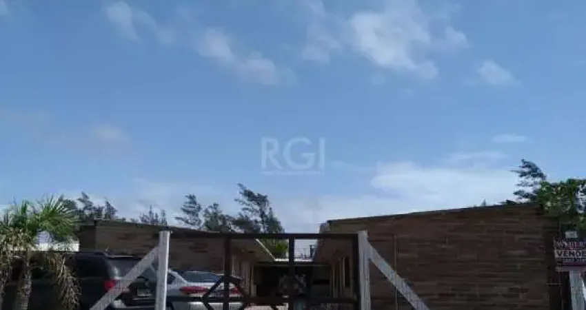 Casa com 2 quartos à venda na Cacildo Freitag, Centro, Balneário Pinhal