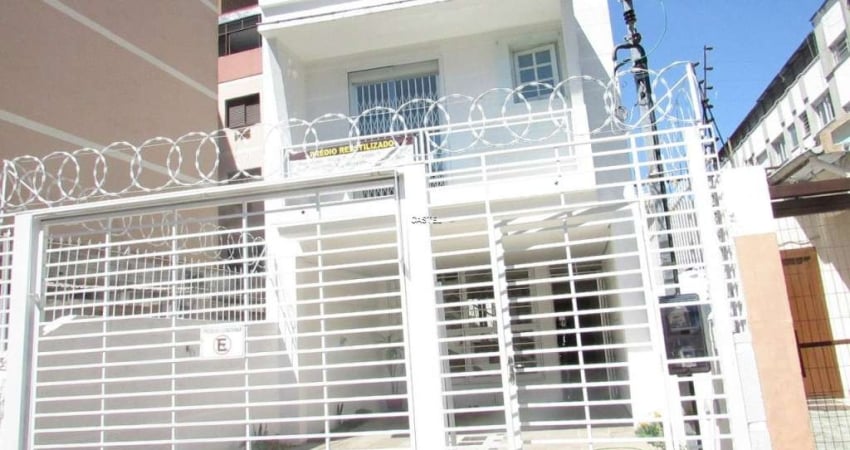 Casa com 3 quartos à venda na Rua Baronesa do Gravataí, Menino Deus, Porto Alegre