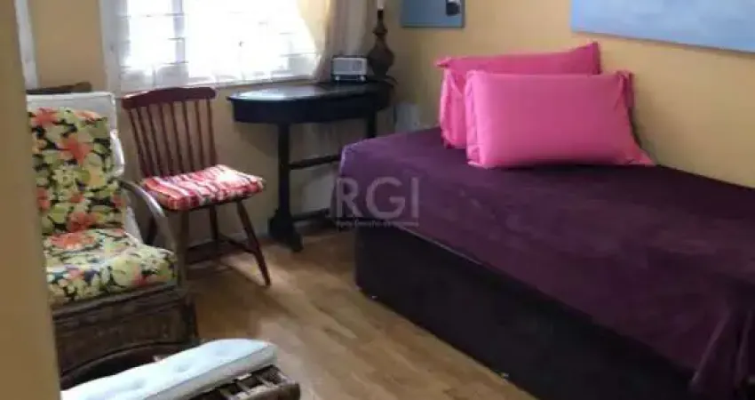 Casa com 3 quartos à venda na Avenida Getúlio Vargas, Menino Deus, Porto Alegre