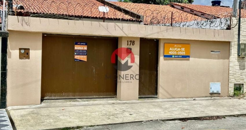 Incrível Casa apenas 50 METROS da Av. Oliveira Paiva excelente para moradia ou comércio | Parque Manibura, Fortaleza-CE