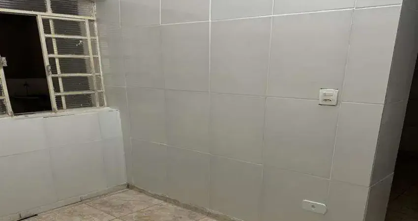 Casa com 1 quarto para alugar na Travessa Doutor Walker da Costa Barboza, Vila Dionisia, São Paulo