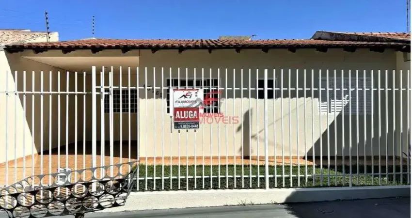 CASA PARA LOCACAO COM 03 QUARTOS  01 SUITE  NO JD. HIGIENOPOLIS   MARINGA PR