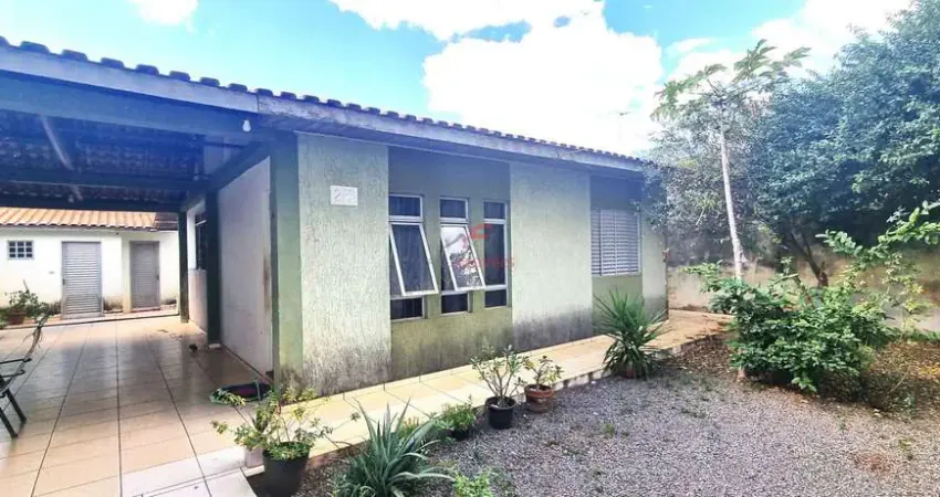CASA COM TERRENO INTEIRO NO JARDIM CAMPOS ELISEOS EM MARINGA PR