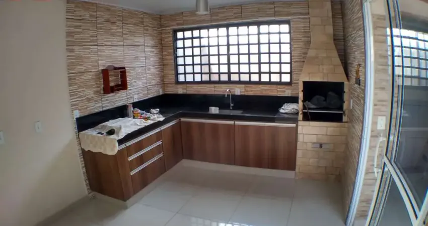 Compre Casa em Condomínio Jardim Ipanema - São Carlos
