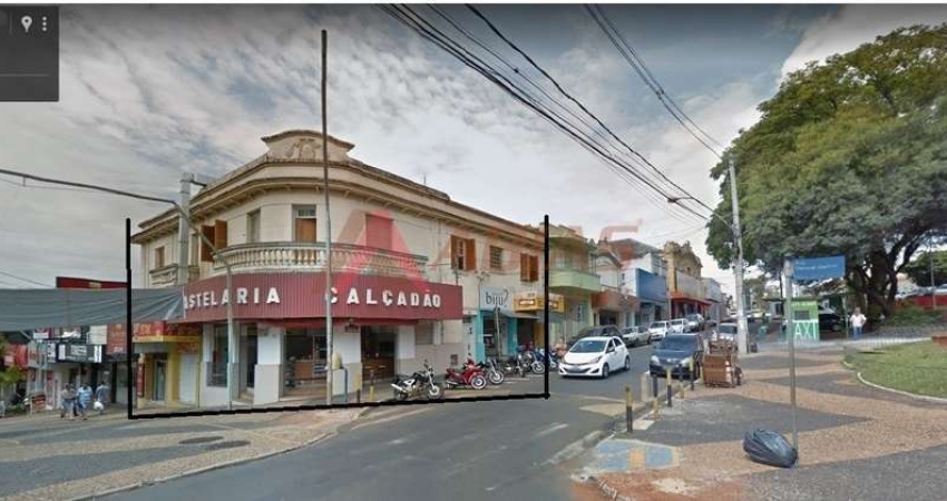 Ponto Comercial em Centro - São Carlos, SP
