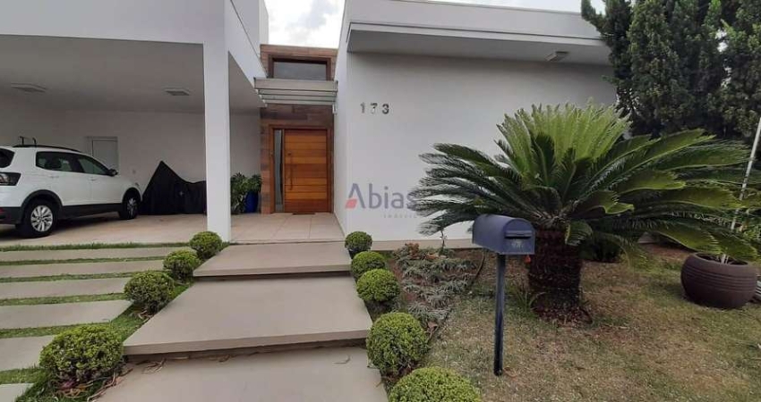 Casa em Condominio Damha II - 3 Suítes, 343m² por R$2,6M