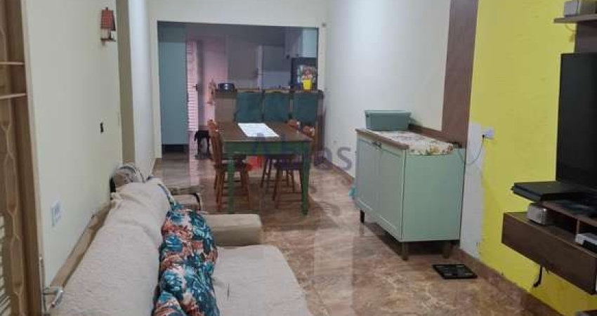 Casa à Venda em Vila Nery - 3 Dormitórios por R$370.000