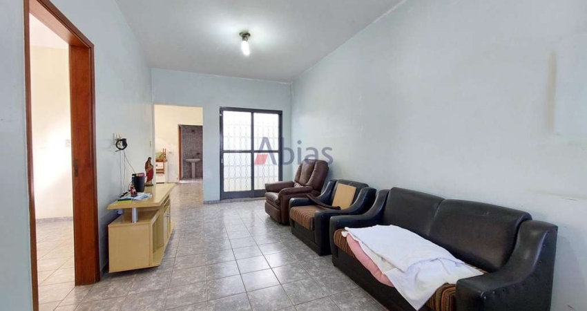 Casa com 3 quartos para alugar na Rua Antônio de Almeida Leite, 340, Vila Prado, São Carlos