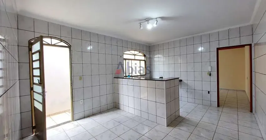 Casa com 2 quartos para alugar na Rua Marcos Vinícius de Mello Moraes, 527, Parque Santa Felícia Jardim, São Carlos