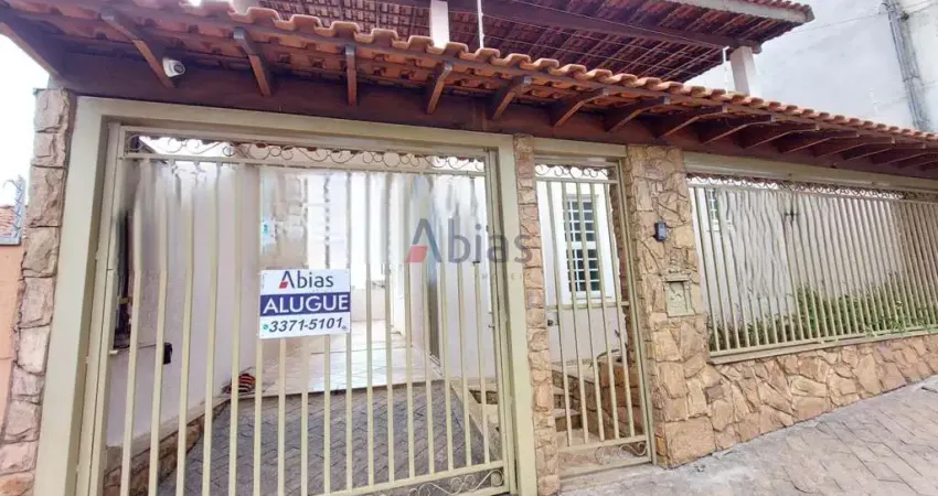 Casa com 3 quartos para alugar na Rua Miguel João, 187, Jardim Bandeirantes, São Carlos