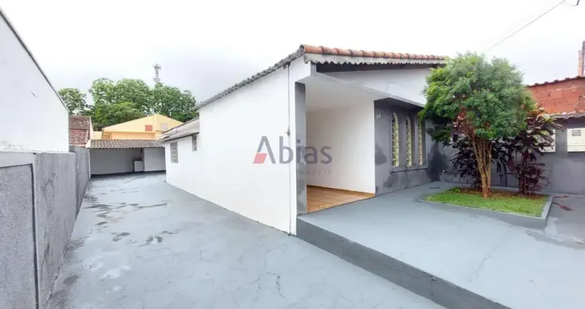 Casa com 3 quartos para alugar na Rua Reverendo Edmo da Costa Moura, 402, Parque Primavera, São Carlos